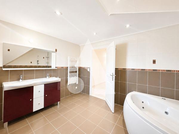 Maison 7 pièces 152 m2
