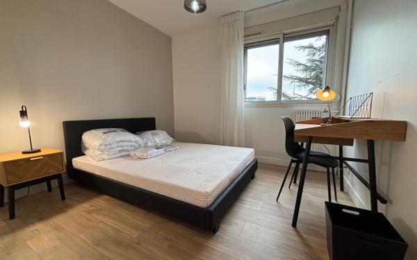 Appartement à louer    6 pièces •  Toulouse