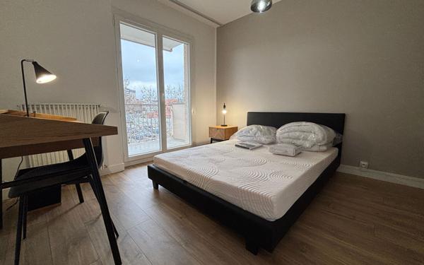 Appartement à louer    6 pièces •  Toulouse