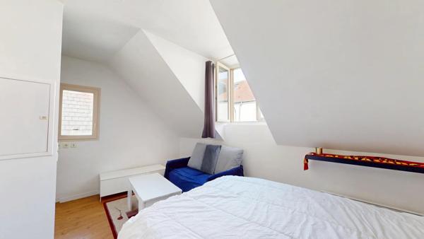Location                                                      Appartement
                        
                     1 pièces                      20 m2                     à Corbeil-Essonnes