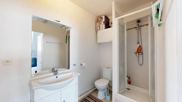 Location                                                      Appartement
                        
                     1 pièces                      20 m2                     à Corbeil-Essonnes