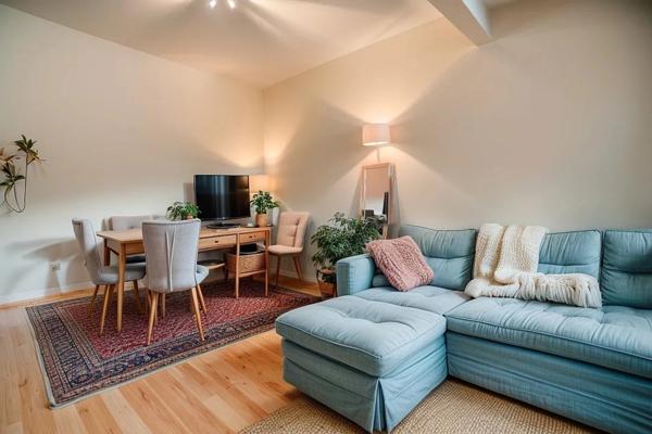 Dpt Finistère (29), immeuble à vendre Rosporden - Deux appartements - local commerciale - habitations.