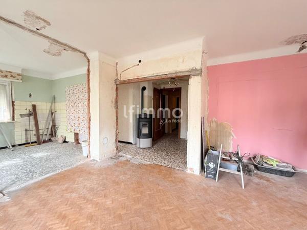 Maison familiale avec grand terrain constructible