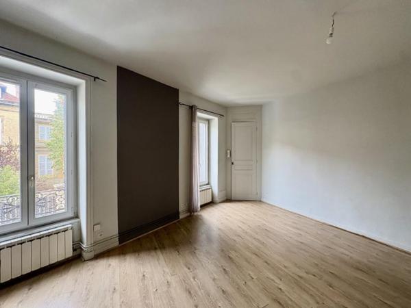 APPARTEMENT T3 A LOUER A ROANNE - CENTRE VILLE