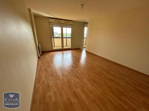 Appartement à louer 3 pièces 69.24m² Dijon (21000)