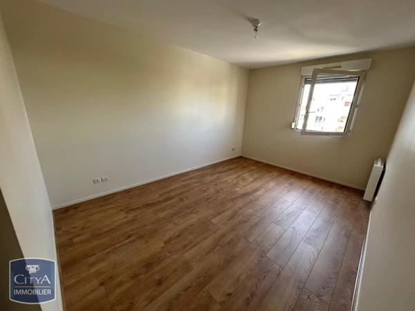 Appartement à louer 3 pièces 69.24m² Dijon (21000)
