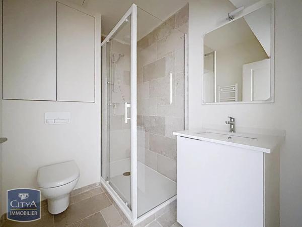 Appartement à louer 1 pièce 26.15m² Nîmes (30000)
