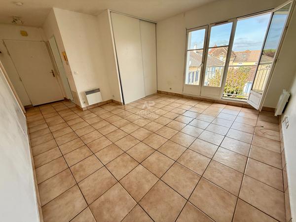 Appartement Carrieres Sous Poissy 3 pièce(s) 51.65 m2 169 500 € **  - Référence  9147