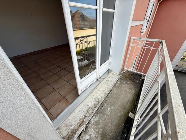 Appartement Carrieres Sous Poissy 3 pièce(s) 51.65 m2 169 500 € **  - Référence  9147