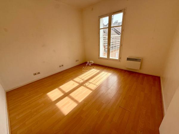 Appartement Carrieres Sous Poissy 3 pièce(s) 51.65 m2 169 500 € **  - Référence  9147