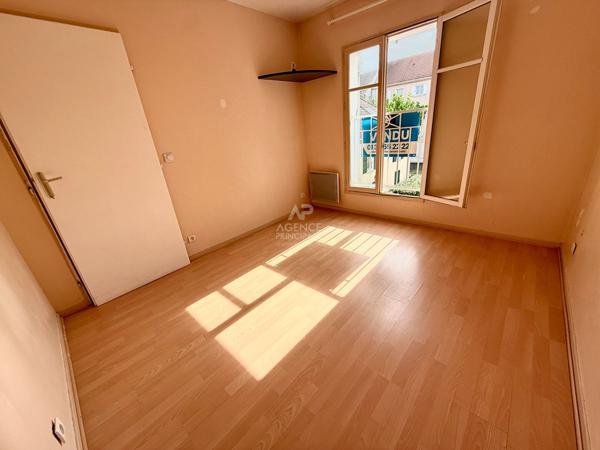 Appartement Carrieres Sous Poissy 3 pièce(s) 51.65 m2 169 500 € **  - Référence  9147