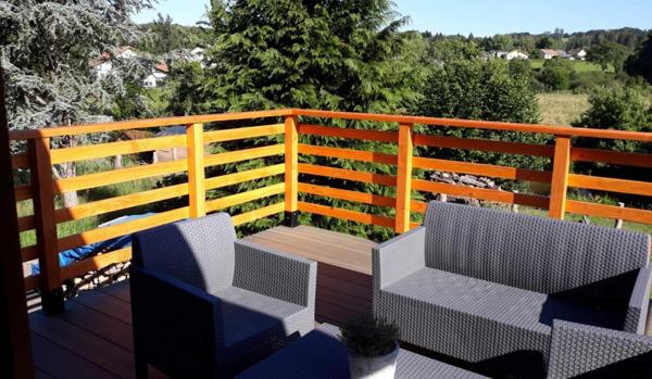 Maison spacieuse avec jardin à Saint Nabord Fallières