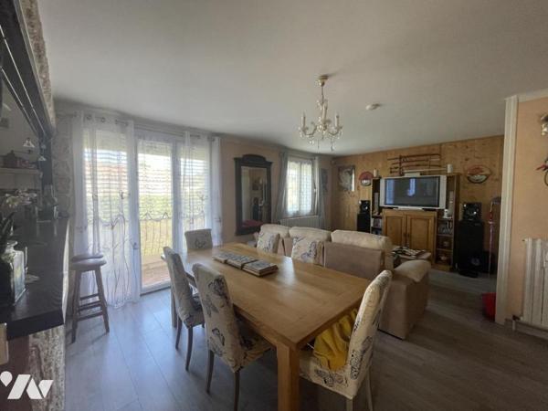 Villa individuelle avec un appartement meublé loué