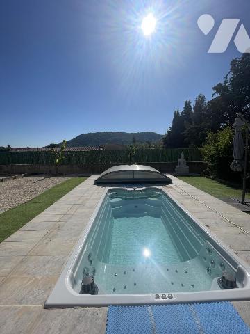 Villa individuelle avec un appartement meublé loué