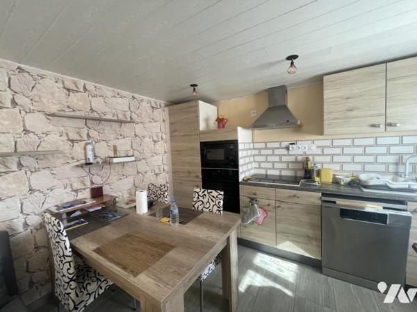 Villa individuelle avec un appartement meublé loué