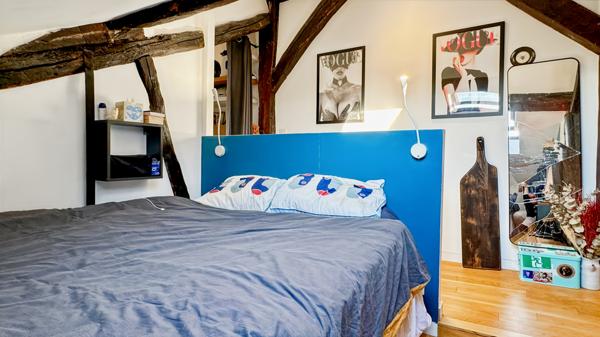 Versailles (78000) Charmant deux-pièces sous les toits au cœur de Versailles !