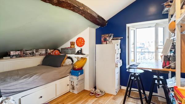 Versailles (78000) Charmant deux-pièces sous les toits au cœur de Versailles !