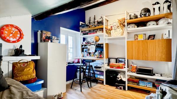 Versailles (78000) Charmant deux-pièces sous les toits au cœur de Versailles !