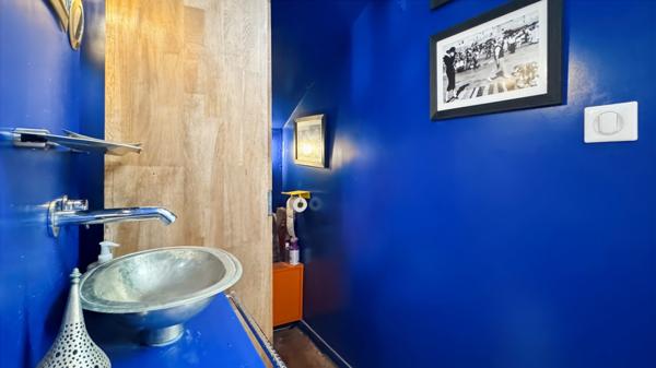 Versailles (78000) Charmant deux-pièces sous les toits au cœur de Versailles !