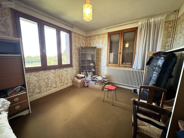 Maison à vendre à Saint-Flour dans le Cantal (15100), ref : 15046-75