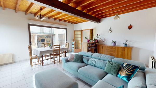 Vente d'une Maison Familiale 5 chambres avec Jardin