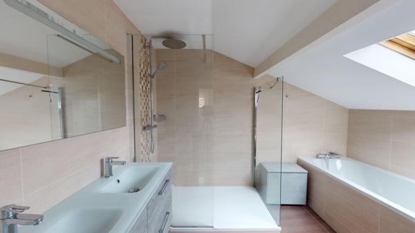 Vente d'une Maison Familiale 5 chambres avec Jardin