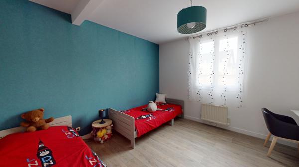 Vente d'une Maison Familiale 5 chambres avec Jardin