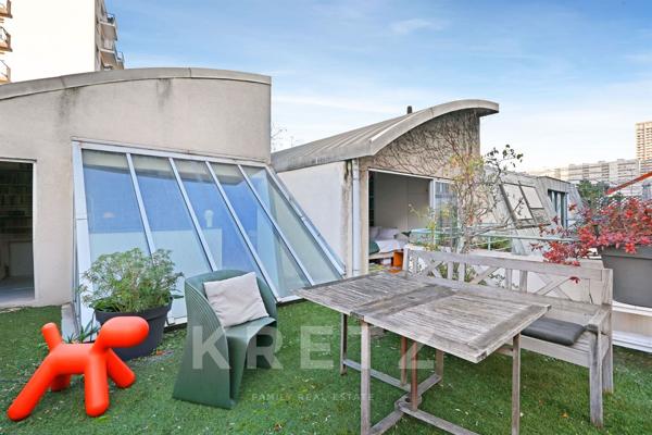Maison type atelier d'artiste 189m2 avec terrasse et cour de 47m2