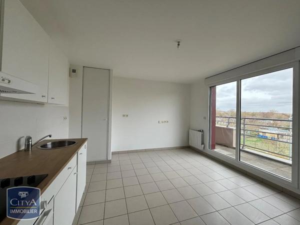 Appartement à louer 2 pièces 41.38m² Chartres (28000)