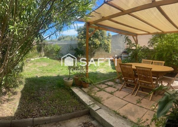 Villa quatre pièces avec garage et jardin