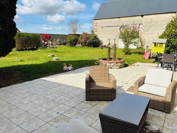 Vente                                                      Maison de village
                        
                     6 pièces                      246 m2                     à Orgères-en-Beauce