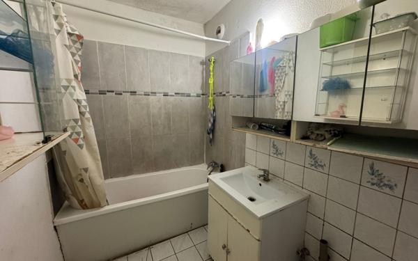 Appartement à vendre    4 pièces • 68,48 m2 Aulnay-sous-Bois
