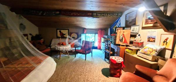 Maison 123,5 m² avec grand terrain de 5500M² en zone artisanale et commerciale