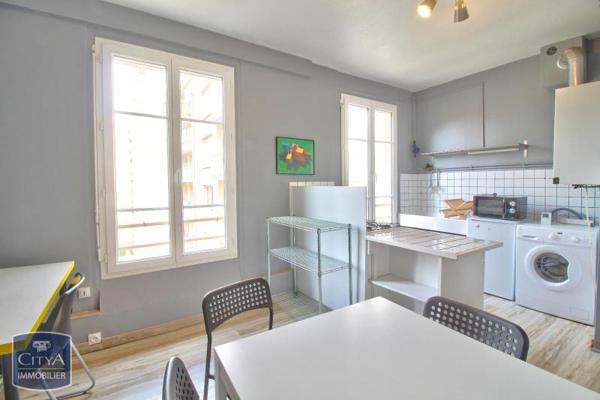 Appartement à louer 1 pièce 32.6m²