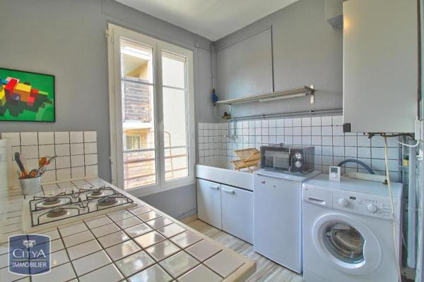 Appartement à louer 1 pièce 32.6m²