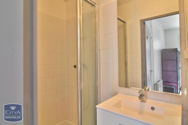 Appartement à louer 1 pièce 32.6m²