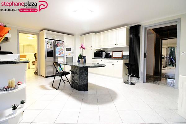 Maison 8 pièces 296 m2