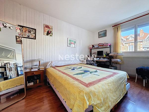 ISSY LES MOULINEAUX - Vente d'un appartement comme une maison 4 pièces avec terrasses