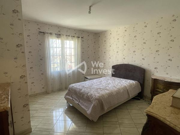 Beau Plain-pied sur un beau terrain de 937m² dans la commune de Pommeuse !
