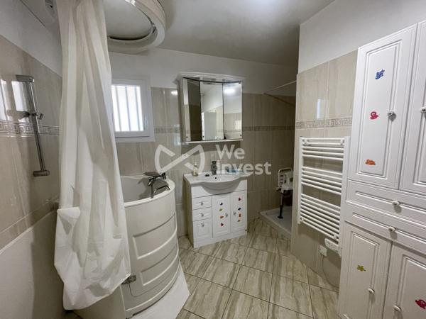 Beau Plain-pied sur un beau terrain de 937m² dans la commune de Pommeuse !