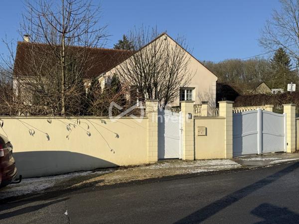 Beau Plain-pied sur un beau terrain de 937m² dans la commune de Pommeuse !