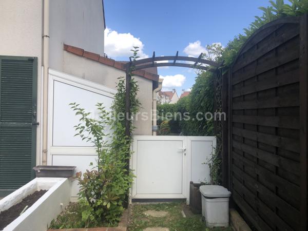 PAVILLON INDIVIDUEL 5 PIECES 3 CHAMBRES DONT UNE SUITE PARENTALE