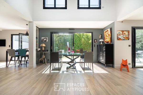 Maison d’architecte avec jardin et terrasse