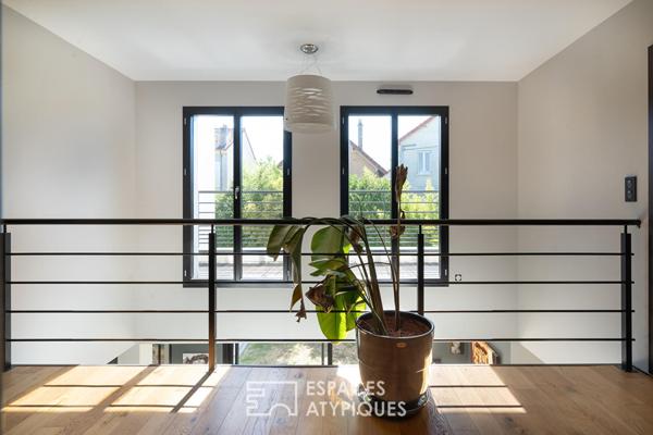 Maison d’architecte avec jardin et terrasse