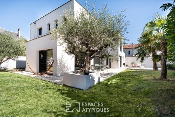 Maison d’architecte avec jardin et terrasse