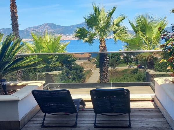 Porticcio Appartement T2 récent avec vaste terrasse vue mer Porticcio (20166)