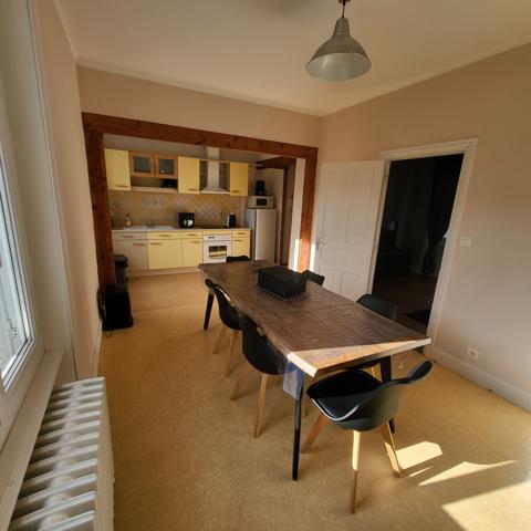 Duplex proche centre ville Riom es Montagnes (15400)