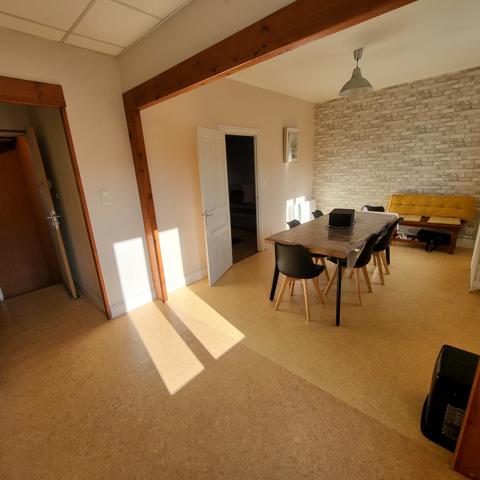 Duplex proche centre ville Riom es Montagnes (15400)