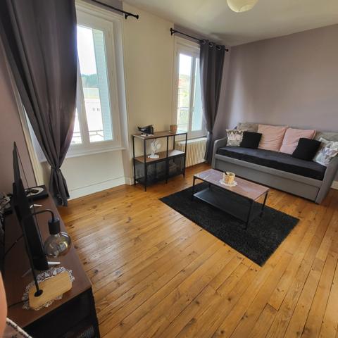 Duplex proche centre ville Riom es Montagnes (15400)