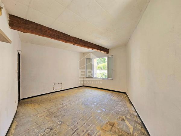 LANÇON PROVENCE - Maison de Village de 95m² avec jardin privatif - 3 chambres - Combles aménageables